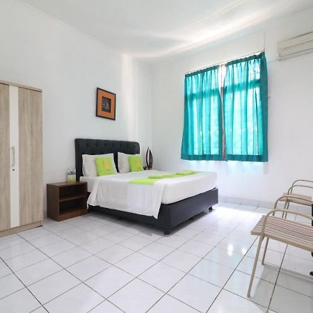 Hotel Huswah Airport Tangerang Eksteriør billede