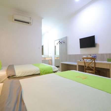 Hotel Huswah Airport Tangerang Eksteriør billede