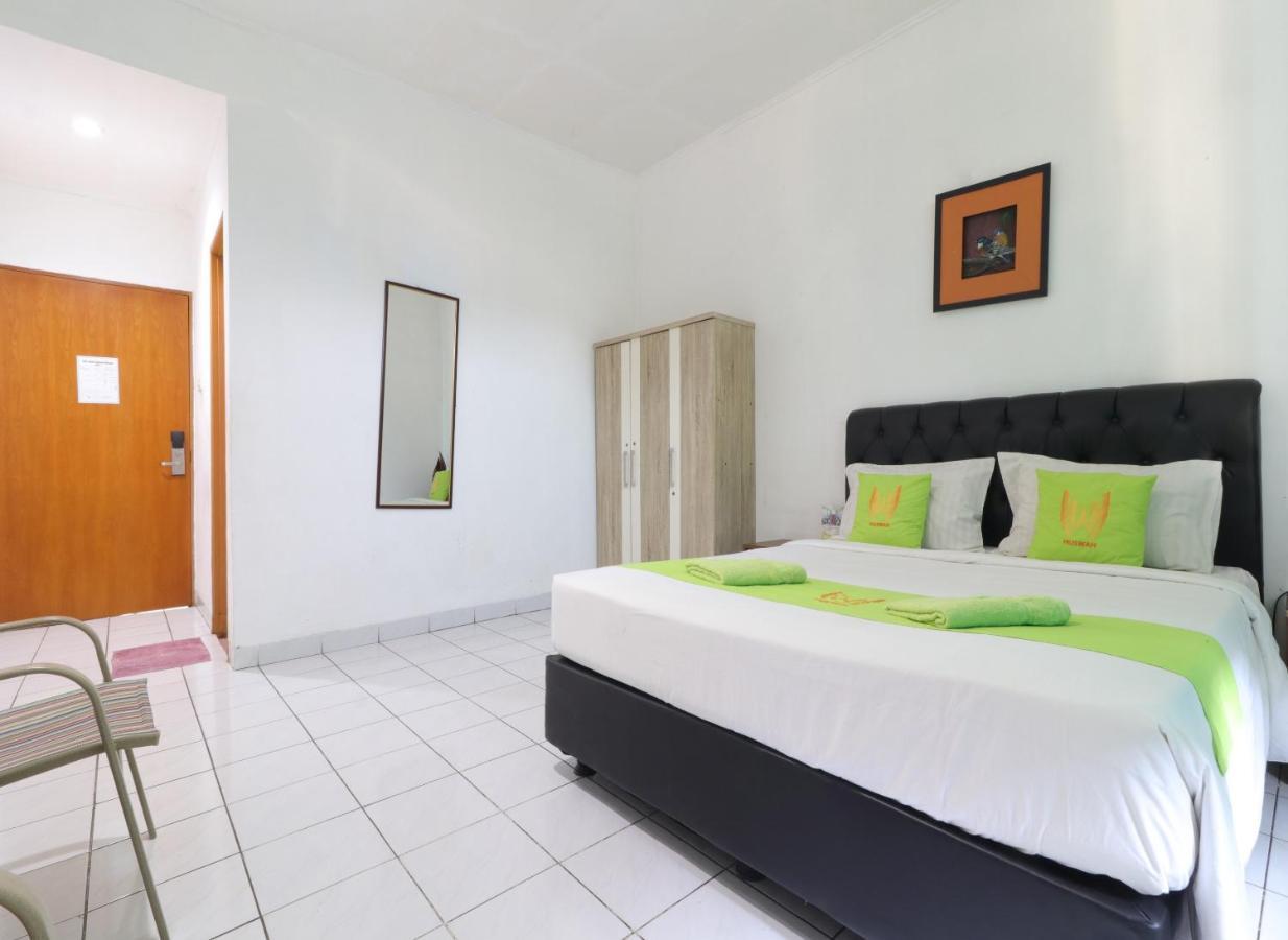 Hotel Huswah Airport Tangerang Eksteriør billede