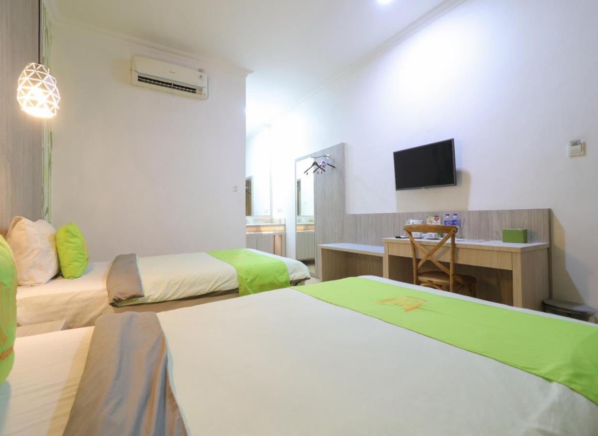 Hotel Huswah Airport Tangerang Eksteriør billede