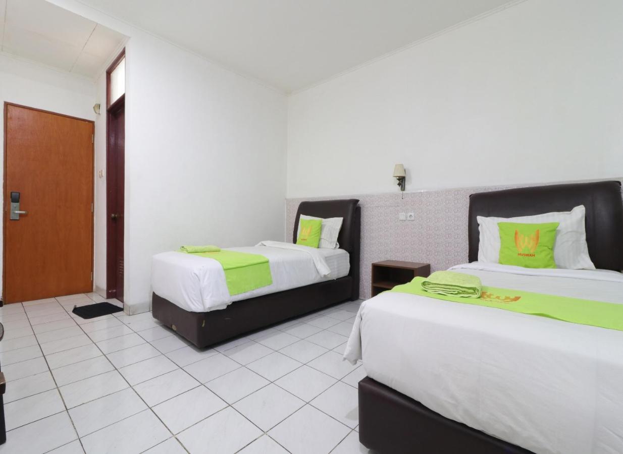 Hotel Huswah Airport Tangerang Eksteriør billede