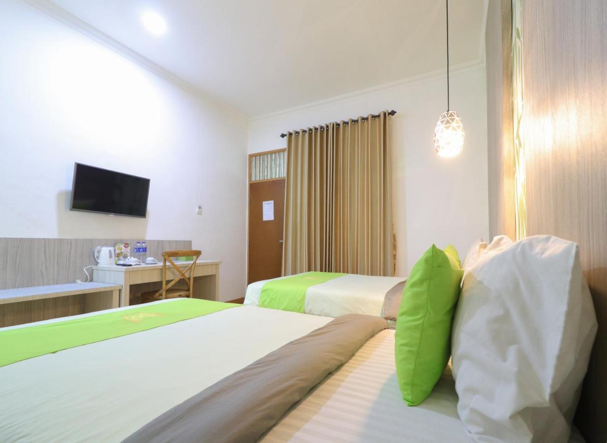 Hotel Huswah Airport Tangerang Eksteriør billede